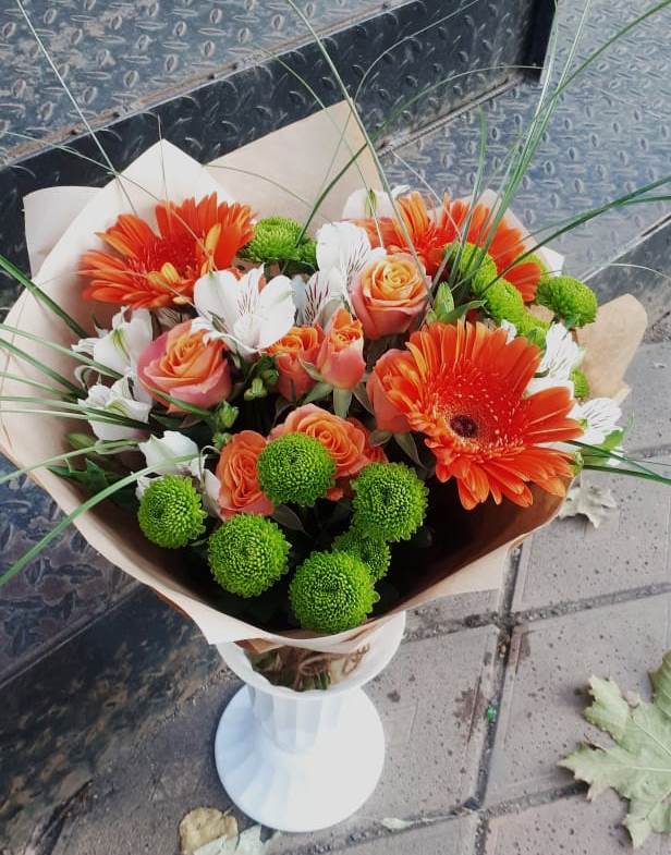 Букет цветов из: Герберы, Хризантемы, Альстромерии и Розы в Изобильном