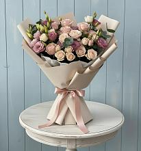 Букет цветов из:  Розы и Лизиантусы #REPLACE_PRED# Изобильном