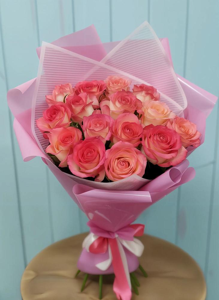 Букет 15 Розовых роз Равель в Изобильном