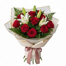 Букет цветов из:  Лилии и Розы в Изобильном