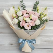 Букет цветов из:  Лизиантусы #REPLACE_PRED# Изобильном