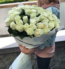 Букет 35 Белых роз #REPLACE_PRED# Изобильном