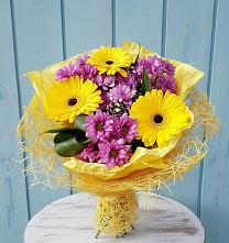 Букет цветов из:  Хризантемы и Герберы в Изобильном