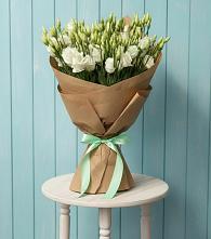 Букет цветов из:  Лизиантусы #REPLACE_PRED# Изобильном