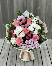 Букет цветов из:  Альстромерии, Гвоздики, Розы и Хризантемы в Изобильном