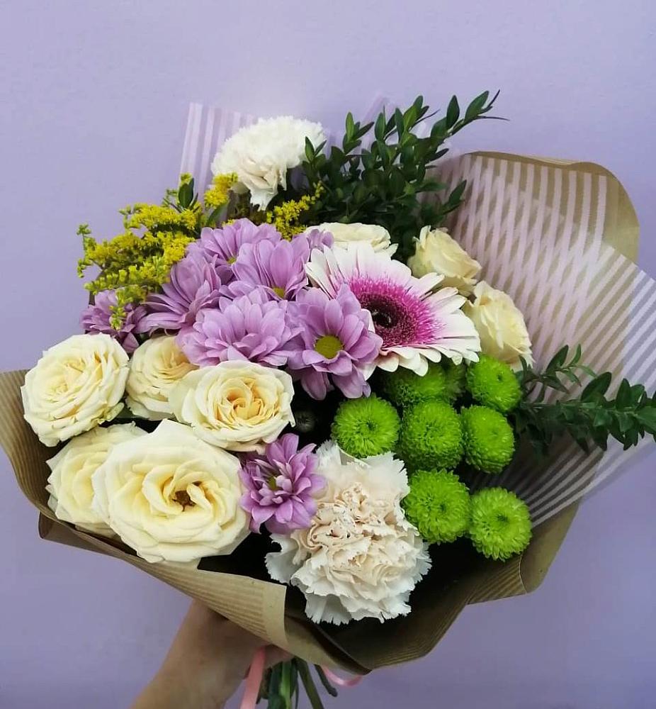 Букет цветов из: Хризантемы, Розы, Гвоздики и Герберы в Изобильном