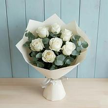 Букет Белые розы в Эвкалипте в Изобильном