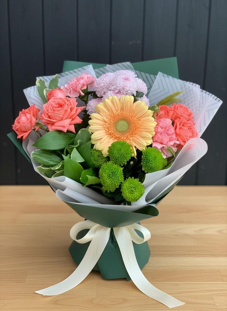 Букет цветов из: Гвоздики, Розы, Герберы и Хризантемы в Изобильном