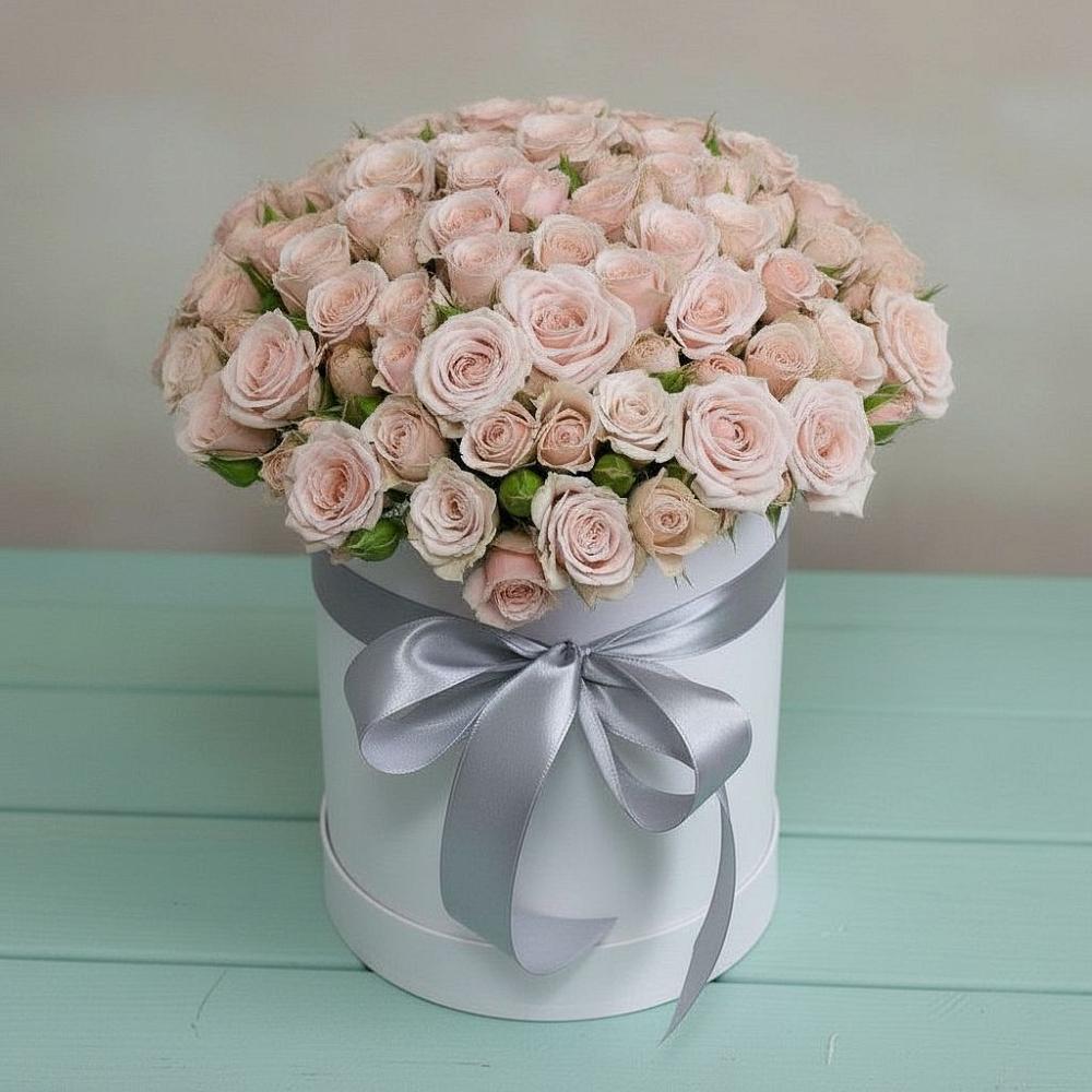 Цветочная композиция из Розы в шляпной коробке в Изобильном